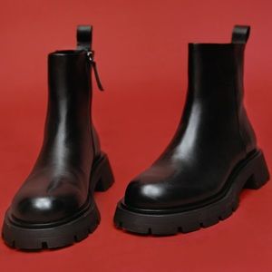 Zara LOW HEELED LUG SOLE LEATHER ANKLE BOOTS BLACK